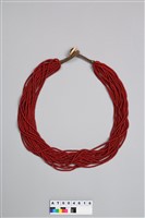 藏品(紅色細珠串胸飾(噶瑪蘭))的圖片